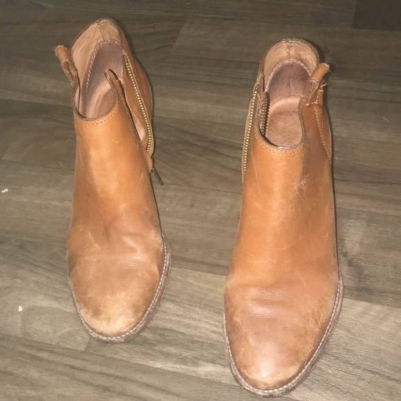 Madewell Heeled Ankle Booties - Picture 4 of 6